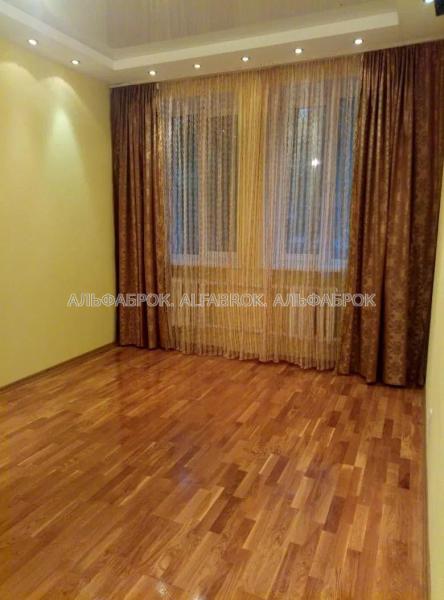 Продам 3-комнатную квартиру