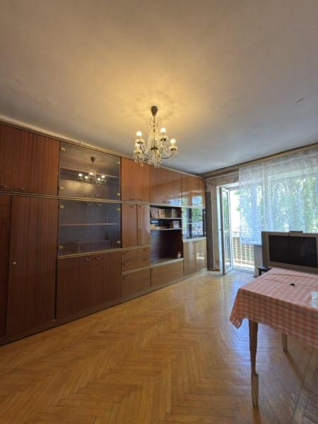 Продам 2-кімнатну квартиру