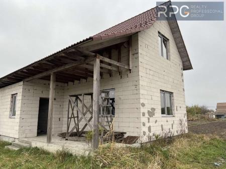 Продам 2-поверховий будинок