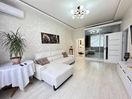 Продам 3-кімнатну квартиру