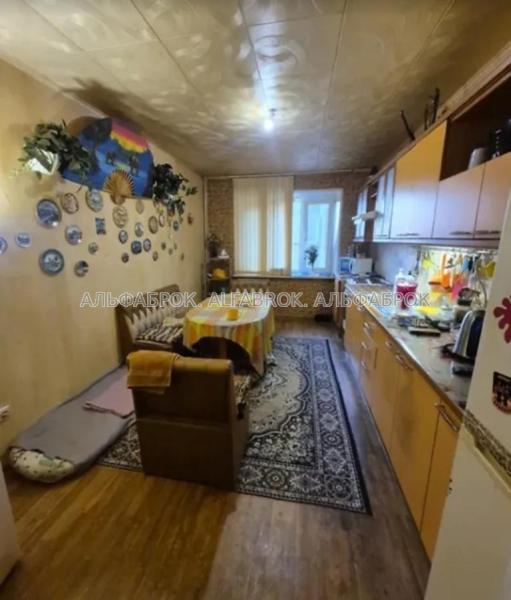 Продам 3-кімнатну квартиру