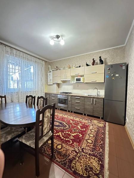 Продам 3-поверховий таунхаус