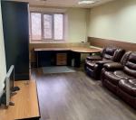 Продам офіс у багатоквартирному будинку, 117 м², косметичний ремонт