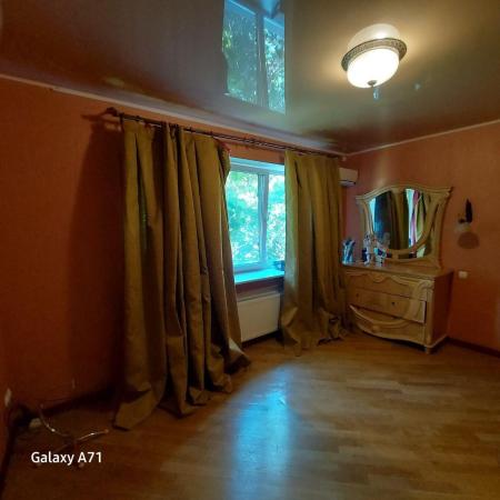 Продам 2-этажный дом