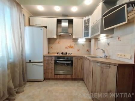 Продам 2-комнатную квартиру