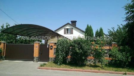 Продам 2-поверховий будинок