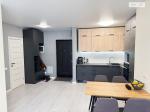 Продам 1-кімнатну квартиру, ЖК Варшавський мікрорайон, 47 м², євроремонт