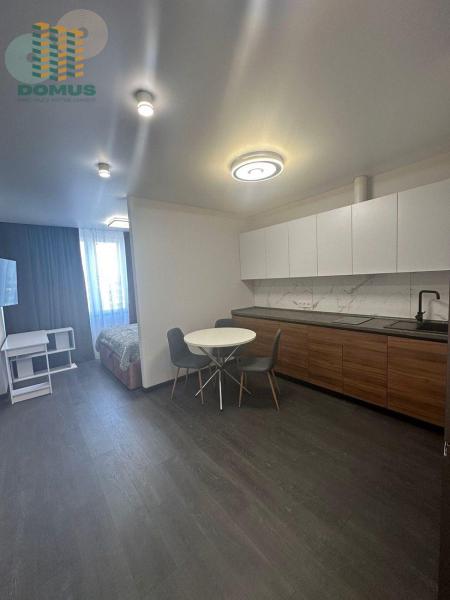 Продам квартиру-студію, ЖК «Скай Сіті»