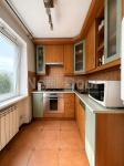 Продам 2-кімнатну квартиру, 59.30 м², косметичний ремонт
