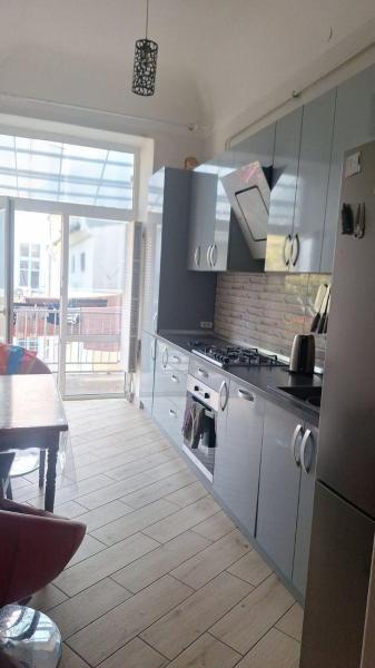 Продам 3-кімнатну квартиру