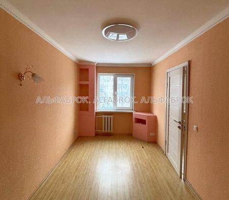 Продам 2-кімнатну квартиру