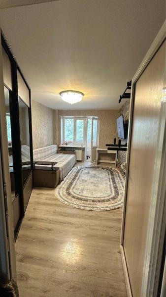 Продам 2-комнатную квартиру