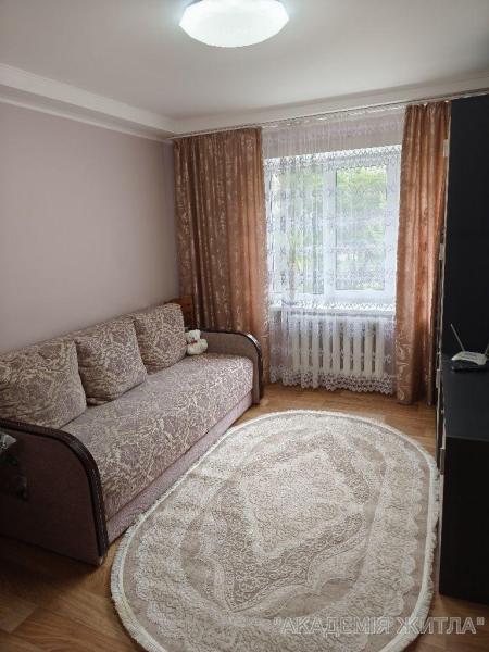 Продам 2-комнатную квартиру