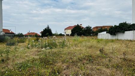Продам участок под застройку частного дома