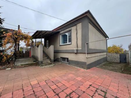 Продам 2-поверховий будинок