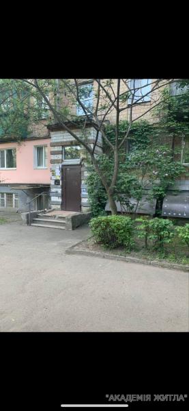 Продам 3-комнатную квартиру