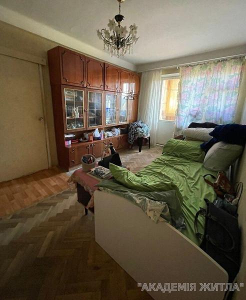 Продам 2-комнатную квартиру