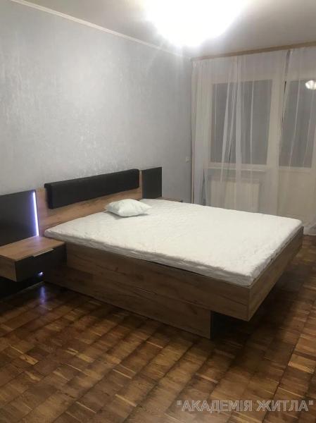 Сдам 3-комнатную квартиру