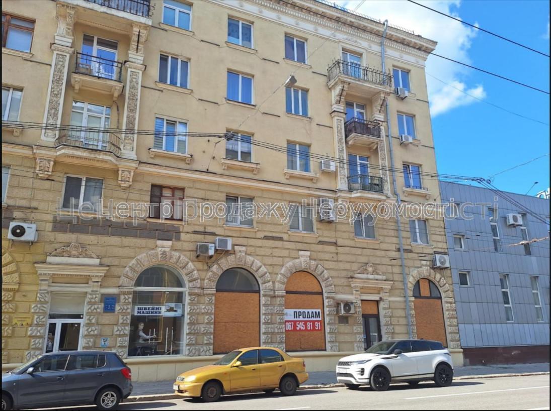 Фото Продам приміщення під магазин, салон, офіс і т.і. у центрі Харкова1