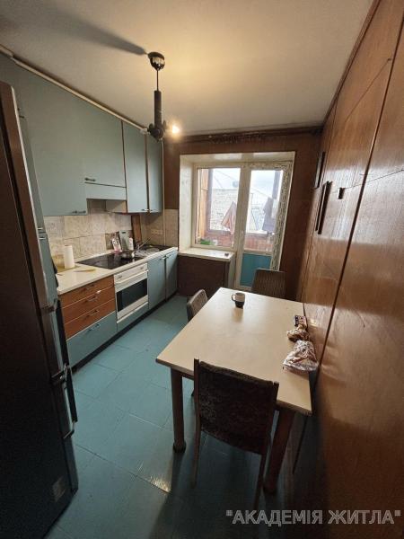 Продам 3-комнатную квартиру