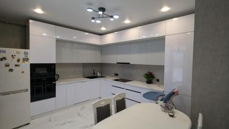 Продам 3-комнатную квартиру в новостройке, ЖК Розенталь