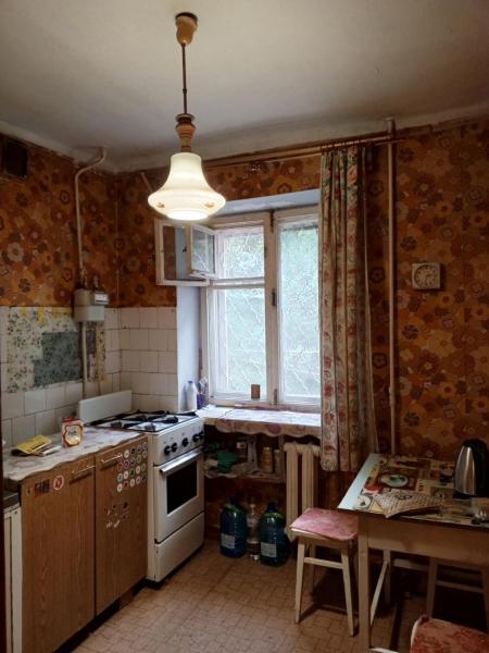 Продам 2-кімнатну квартиру