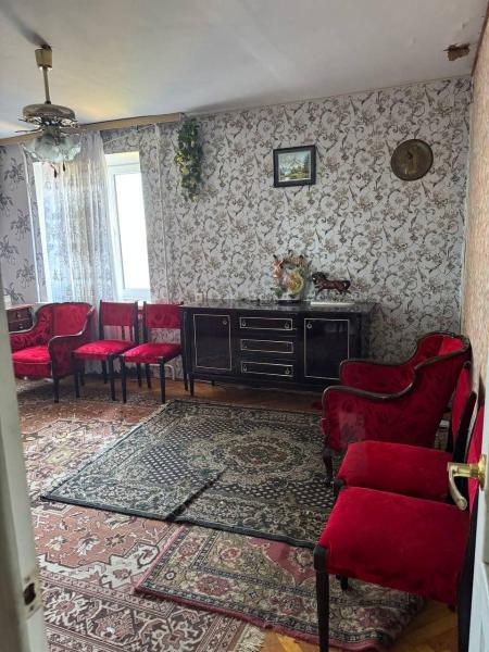 Продам 3-кімнатну квартиру