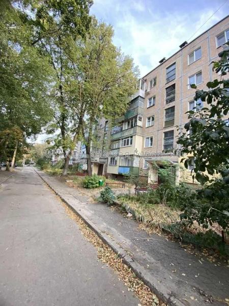 Продам 2-комнатную квартиру