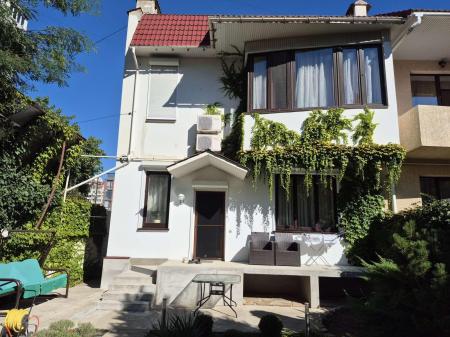 Продам 2-этажный таунхаус