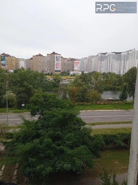 Продам 3-кімнатну квартиру