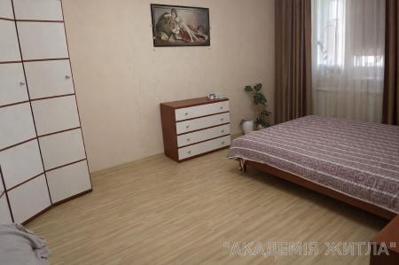 Продам 3-комнатную квартиру