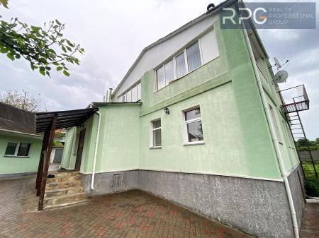 Продам 2-поверховий будинок