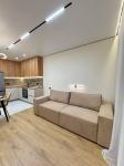 Продам 1-кімнатну квартиру, ЖК Варшавський мікрорайон, 44 м², авторський дизайн