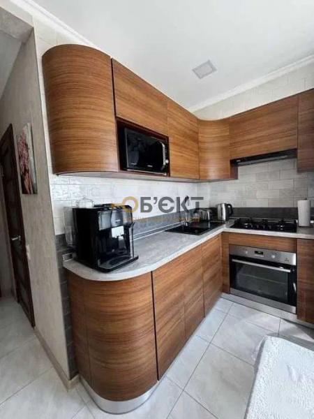 Продам 2-кімнатну квартиру