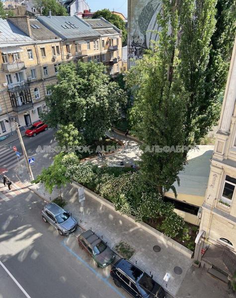 Продам 3-кімнатну квартиру