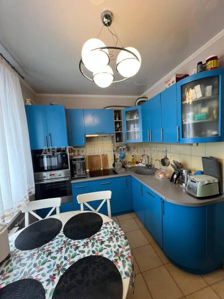 Продам 2-комнатную квартиру