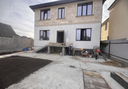 Продам 2-поверховий будинок