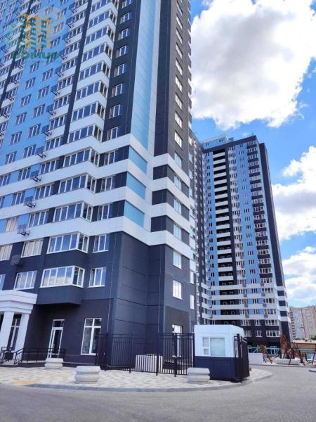 Продам 2-кімнатну квартиру, ЖК «Скай Сіті»