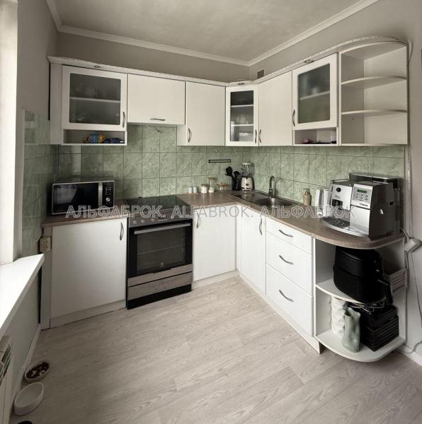 Продам 2-кімнатну квартиру