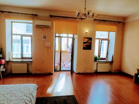 Продам 4-комнатную квартиру