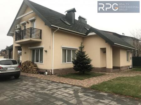 Продам 2-поверховий будинок