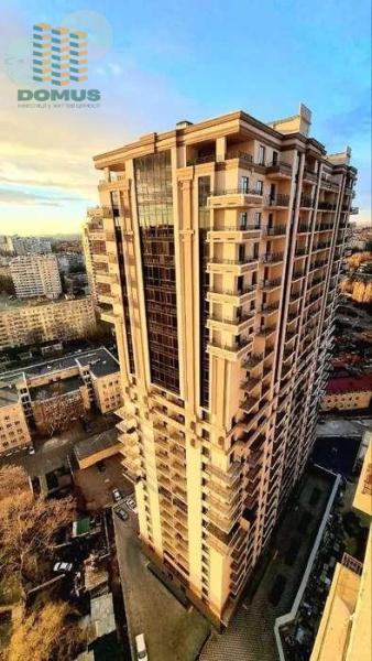 Продам 2-кімнатну квартиру, ЖК «Акрополь»
