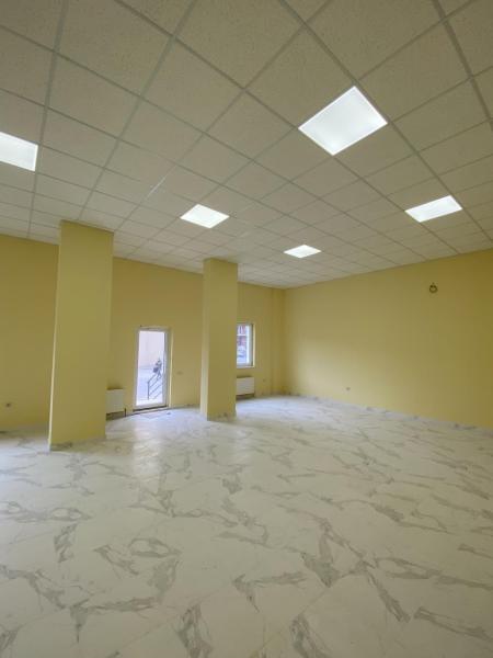Продам офис в многоквартирном доме