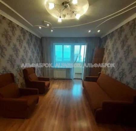 Продам 3-комнатную квартиру