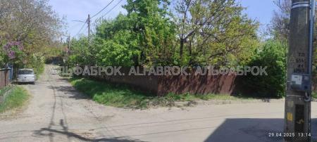 Продам участок под застройку частного дома