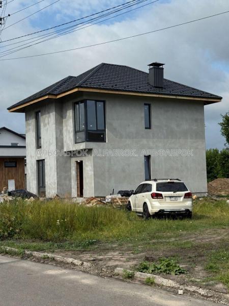 Продам 2-поверховий будинок