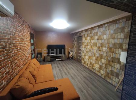 Продам 2-кімнатну квартиру