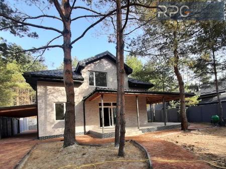 Продам 2-поверховий будинок