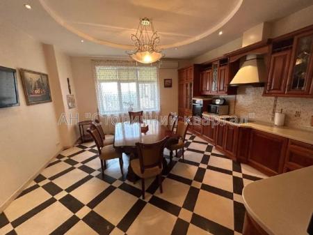 Продам 3-кімнатну квартиру