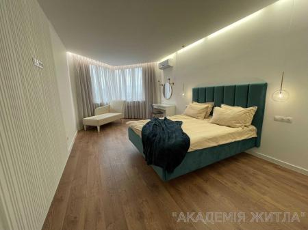 Продам 4-комнатную квартиру, ЖК&nbsp;«Корона»
